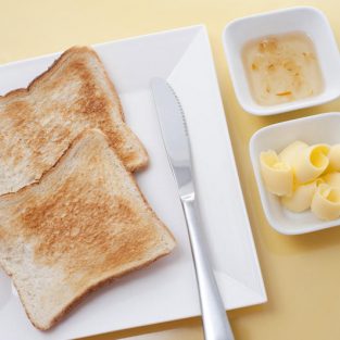 Fresh or toast with butter marmalade